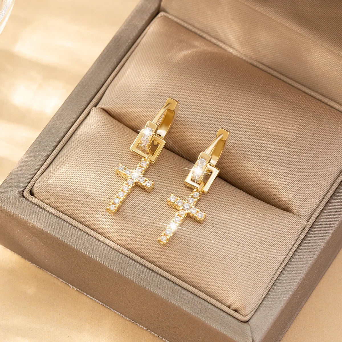 Zircão cruz balançar brincos para mulheres meninas brinco cruz de aço inoxidável 2025 tendência casal casamento jóias estéticas aretes