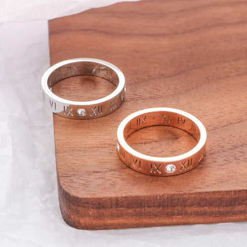 Um anel de cristal moda jóias oco numerais romanos aço inoxidável personalizado simplicidade acessórios feminino anéis
