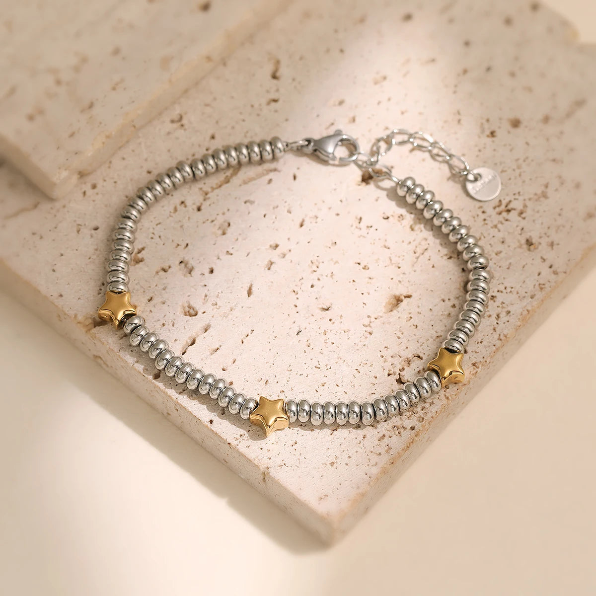 Newbuy venda quente não-desvanecimento jóias de aço inoxidável cor de ouro coração/estrela contas de prata charme pulseiras para mulher atacado