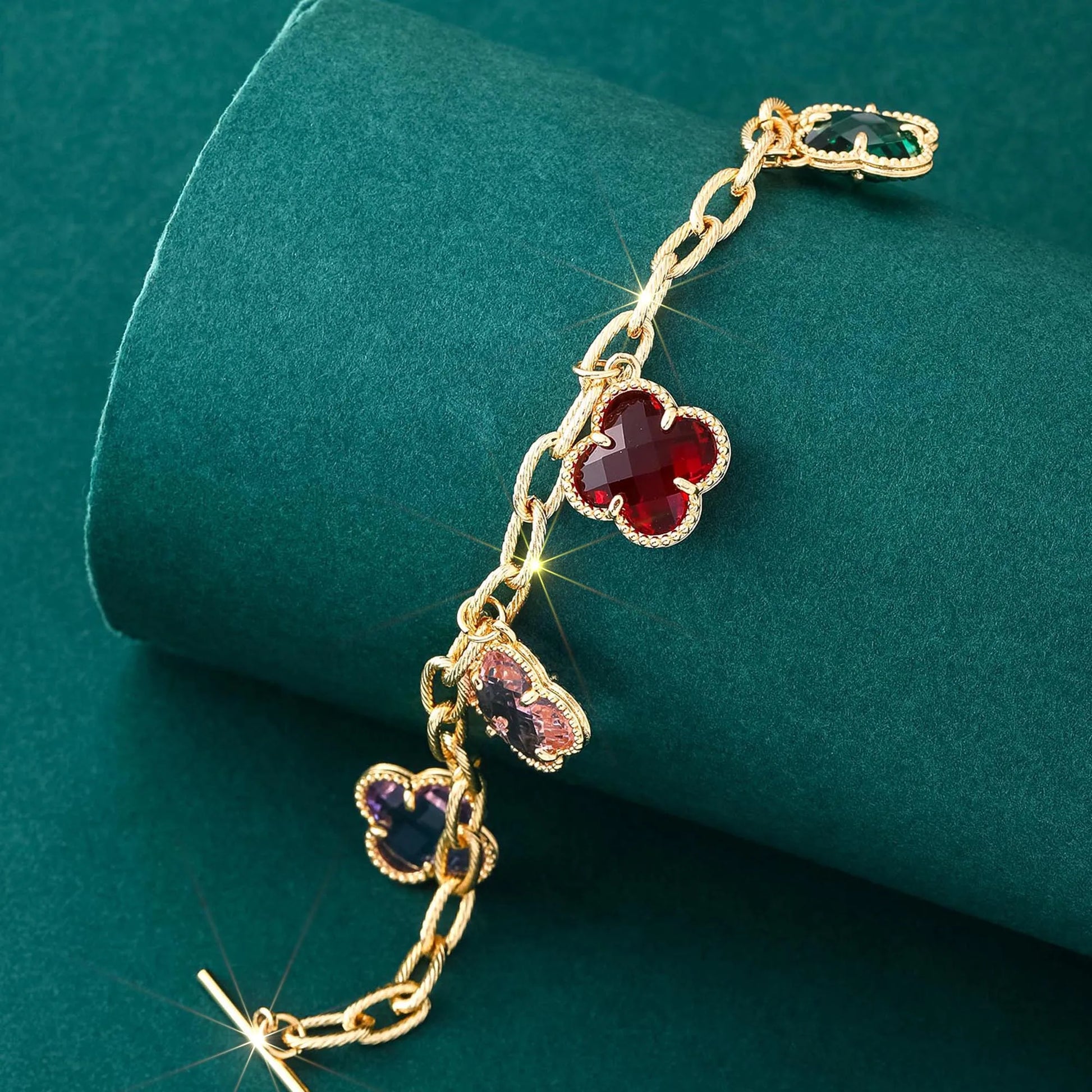 K-estilo de trevo simples e personalizado pulseira de trevo de quatro folhas design de nicho elegante e requintado joias de mão estilo floresta feminina espírito de fadas