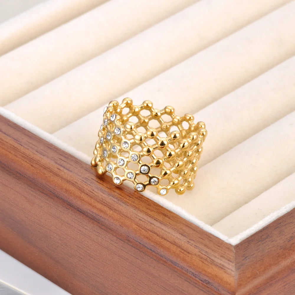 Lokaer zircão cúbico cz pedra cristal anel largo jóias feminino aço inoxidável à prova dwaterproof água 18k banhado a ouro anéis de declaração r24002