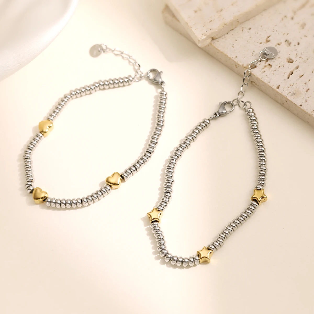 Newbuy venda quente não-desvanecimento jóias de aço inoxidável cor de ouro coração/estrela contas de prata charme pulseiras para mulher atacado